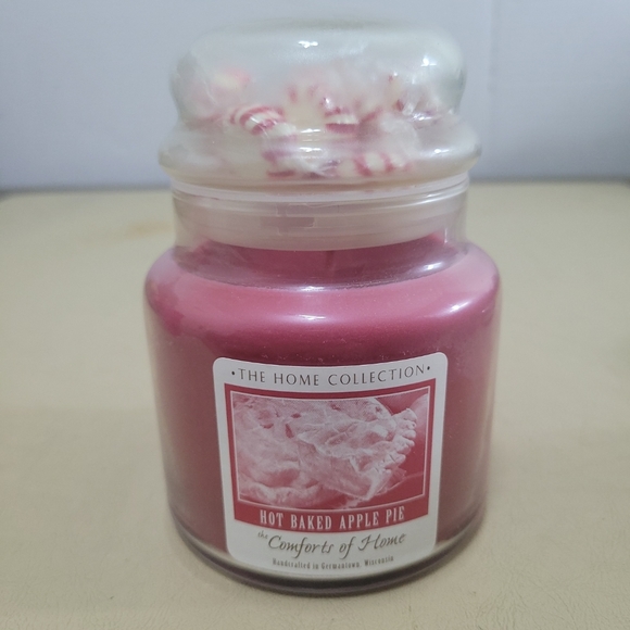The Home Collection Hot Baked Apple Pie Scented Candle - Picture 1 of 11